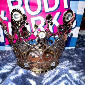 2022 Bbw Christmas crown holder
